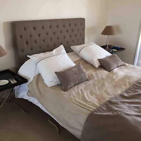 Апартаменти Luxurious Large 2 With Panoramic Sea View, Ac