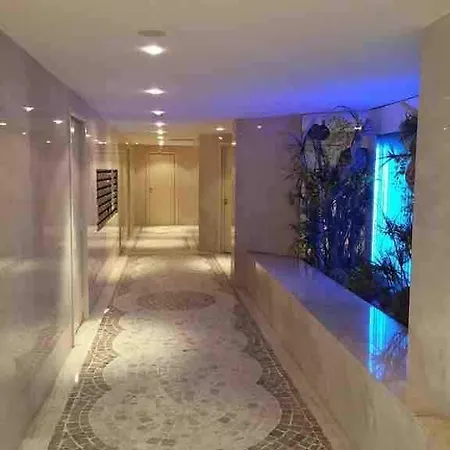 Luxurious Large 2 With Panoramic Sea View, Ac 昂蒂布