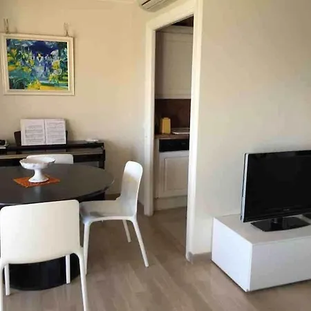 Luxurious Large 2 With Panoramic Sea View, Ac 公寓