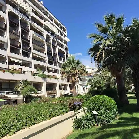 Luxurious Large 2 With Panoramic Sea View, Ac *