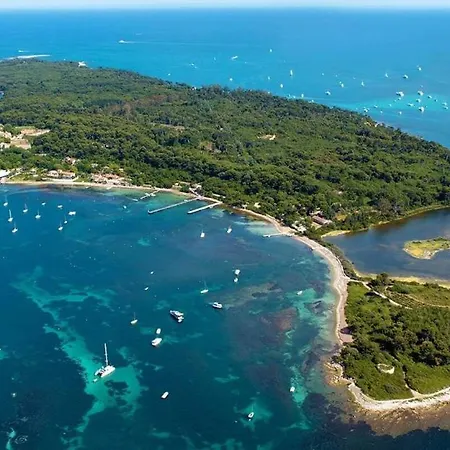 Апартаменти Luxurious Large 2 With Panoramic Sea View, Ac