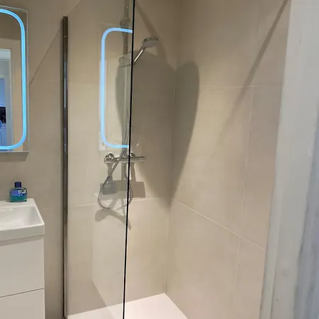 Luxurious Large 2 With Panoramic Sea View, Ac